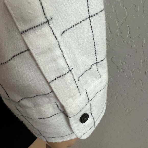 Madewell blouse - Picture 8 of 8